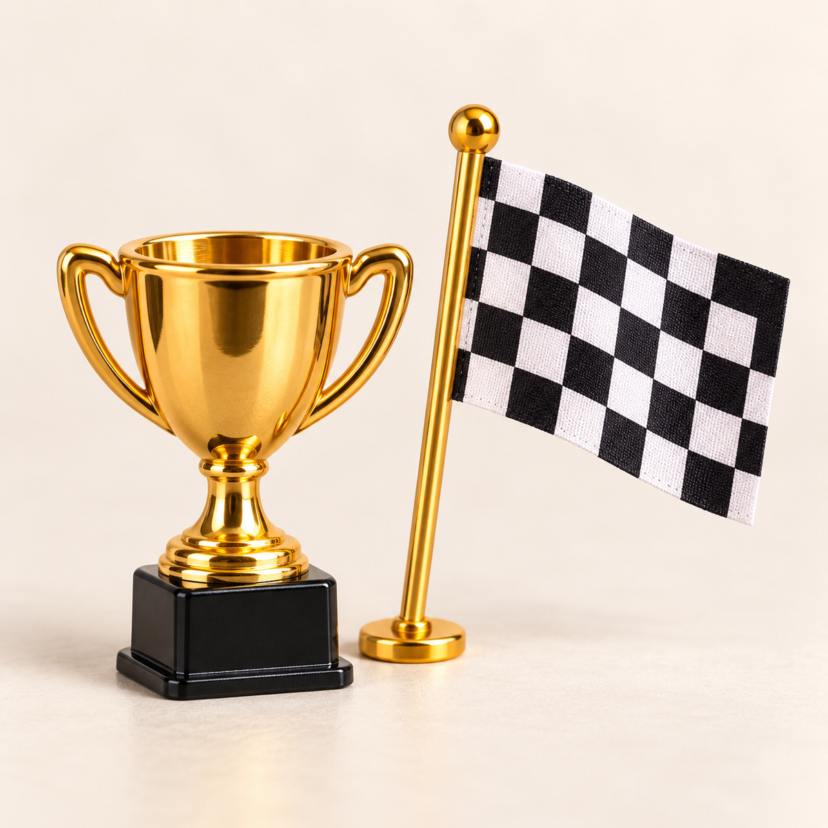 Trofeo y bandera a cuadros en miniatura